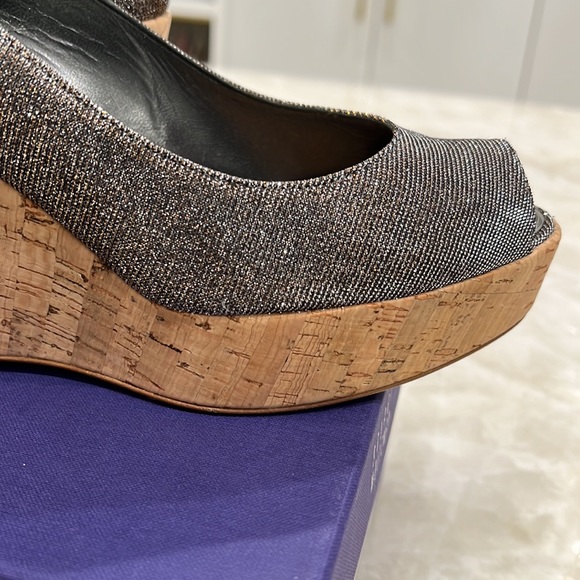 Barely worn Stuart Weitzman sparkly Anna cork wedge. Size 7.5 - Picture 5 of 6